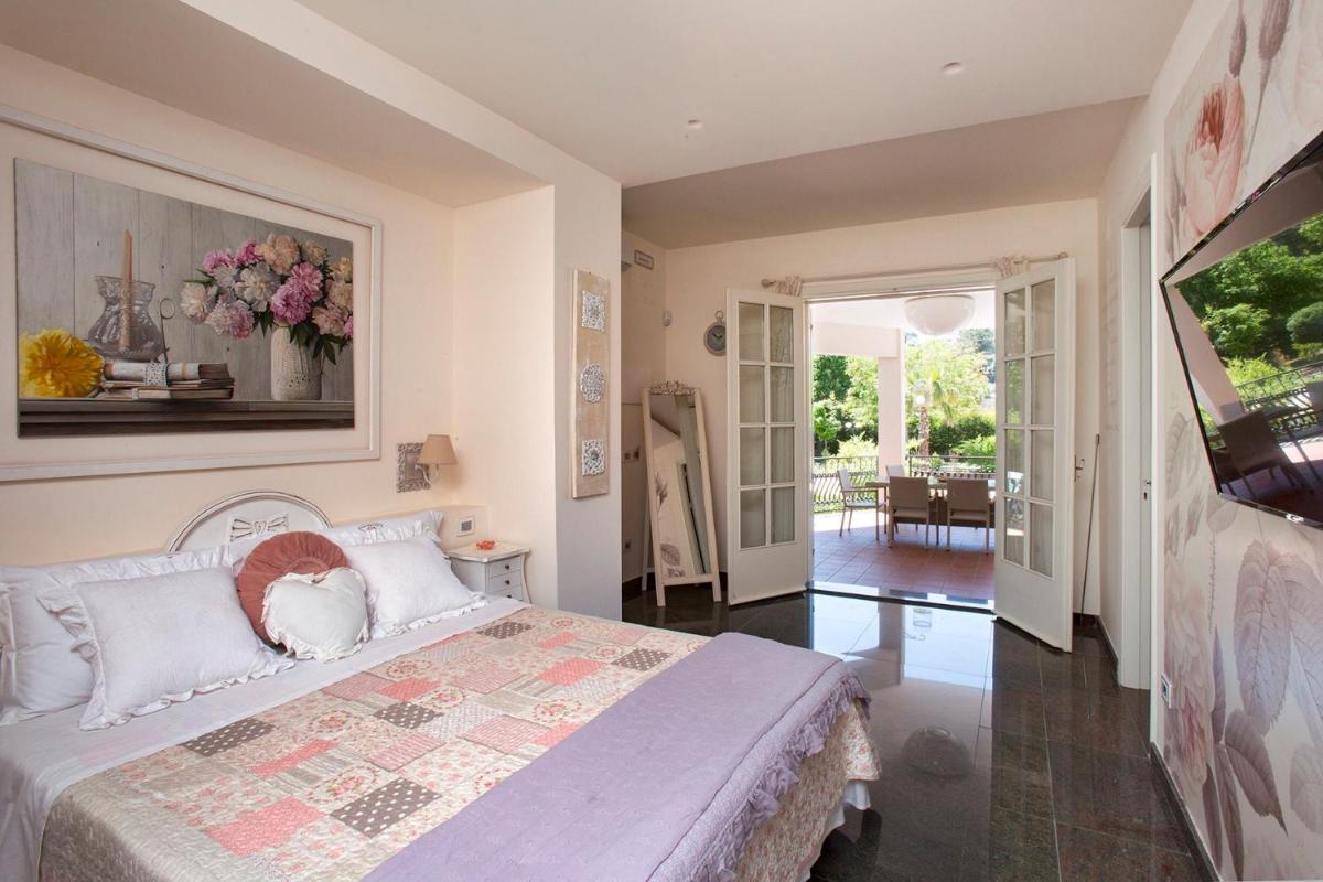 B&B Blanc Maison Etna Relais & Charme - Housity