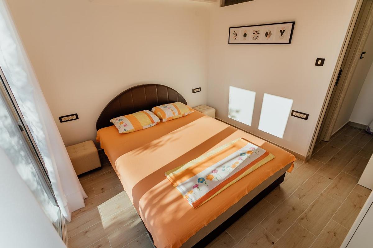 Apartmani Lovor - Housity