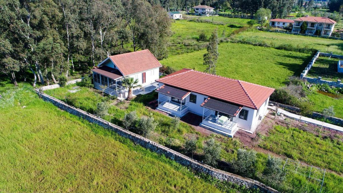 Uslu Home One bedroom Daily Weekly Rentals - Housity