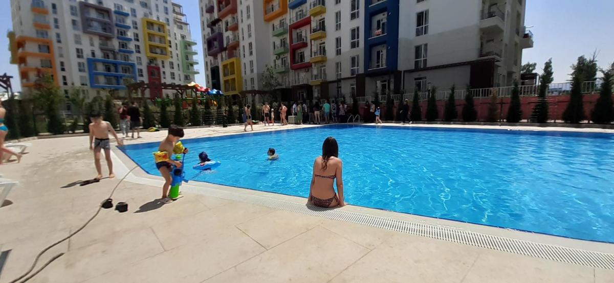 Swimming Pool Apartment Tbilisi - Housity