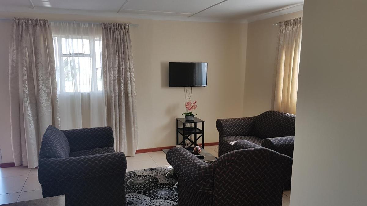 Mdzimba Mountain Lodge - Housity