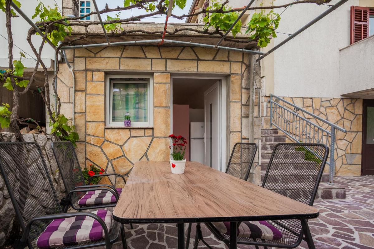 Rooms Mužić - Housity