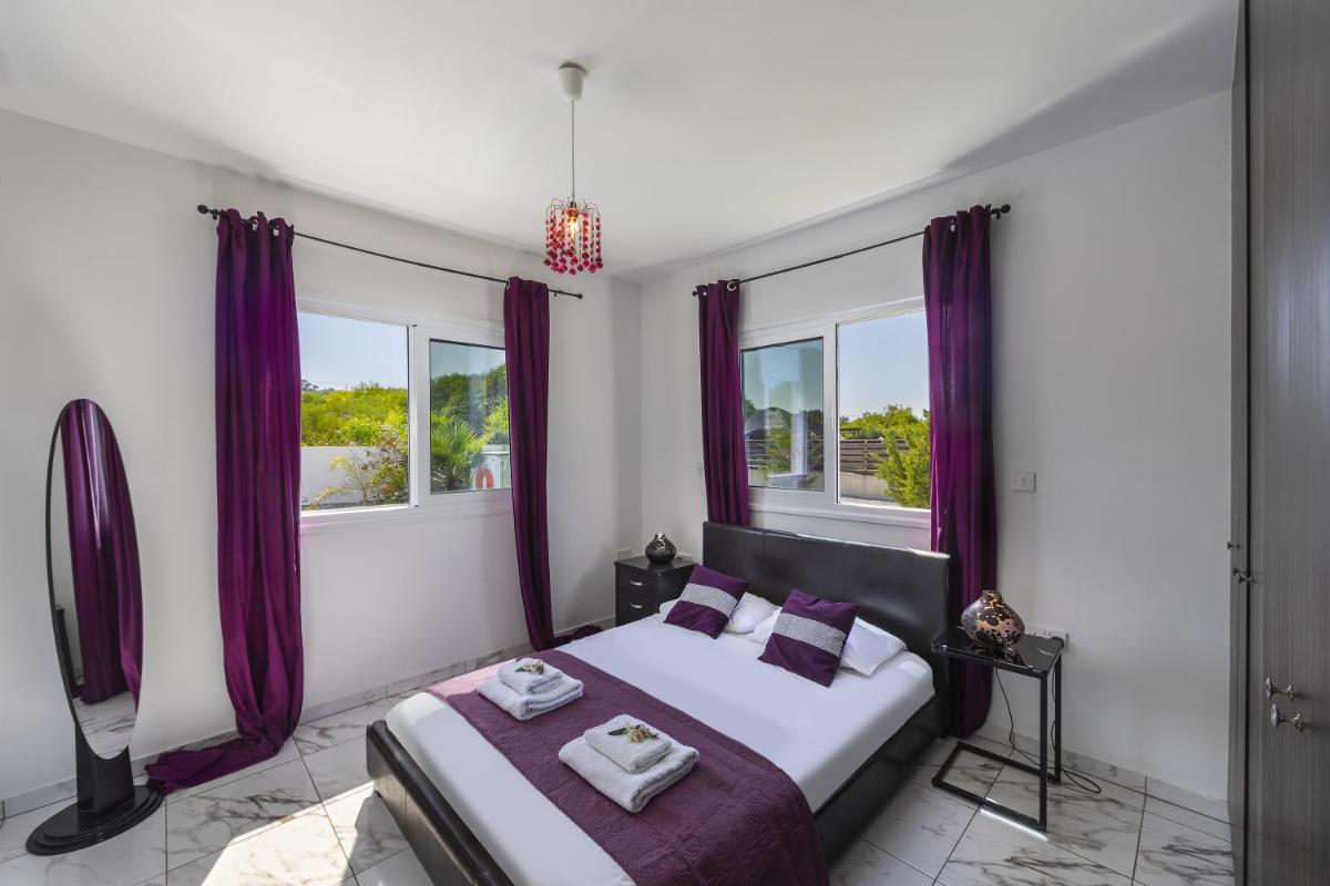 Suitetrails - Protaras Villa Hollywood