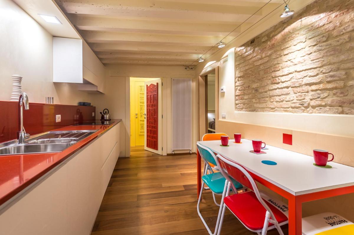 Suitetrails - Apartments Moon or Dama