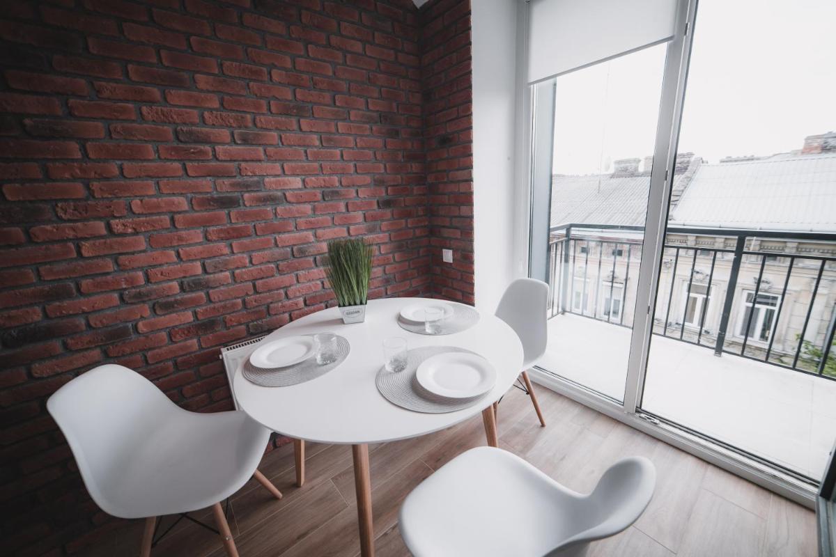 Kostjukowski Apartments Lychakivska 70a - Housity