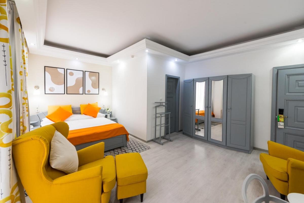 Suitetrails - Relax Comfort Suites Hotel