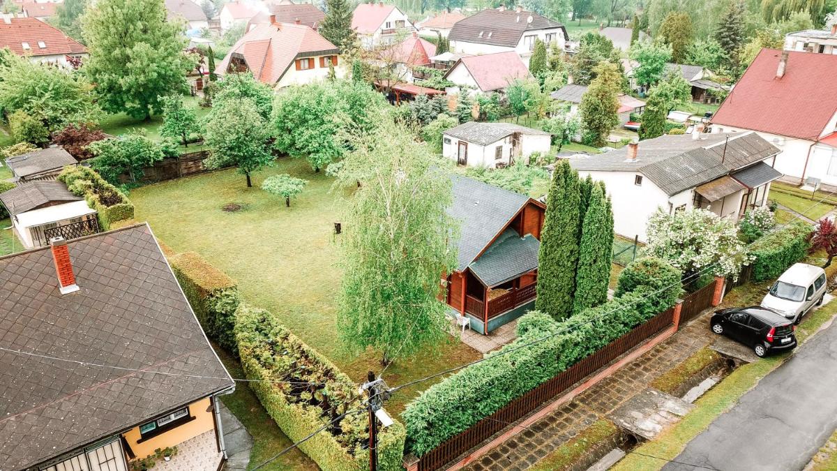 Lake House Farsang - Housity