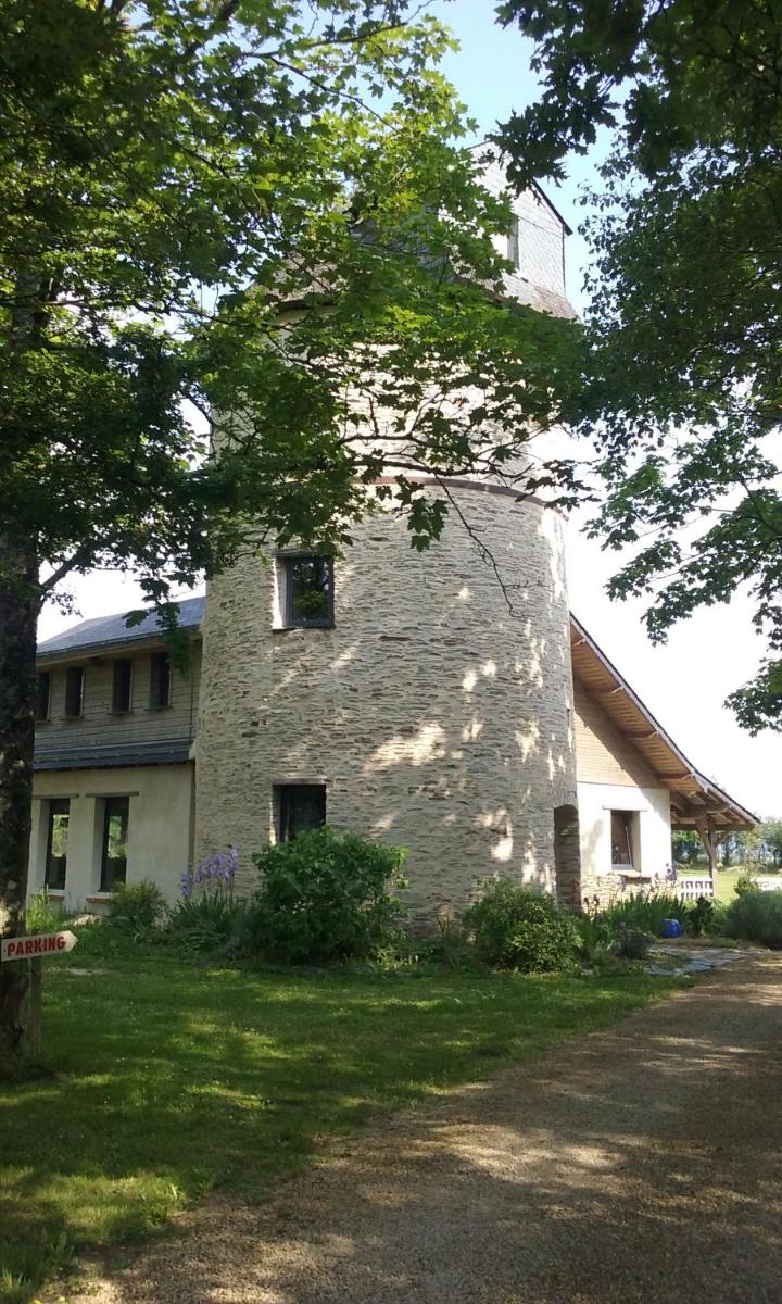Le Moulin d' Erée, gîte Insolite de charme - Housity