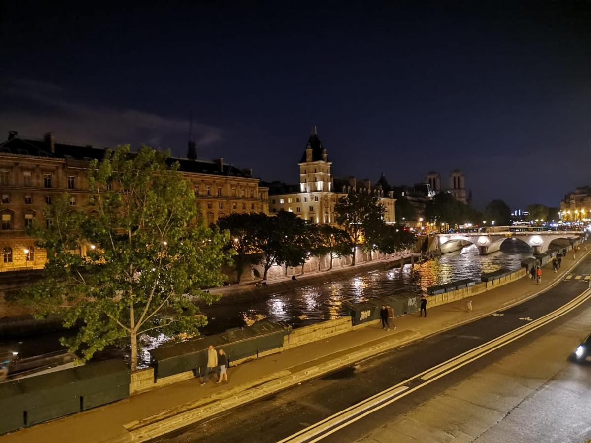 Le Notre Dame - Luxury Apartment with Seine View - Housity