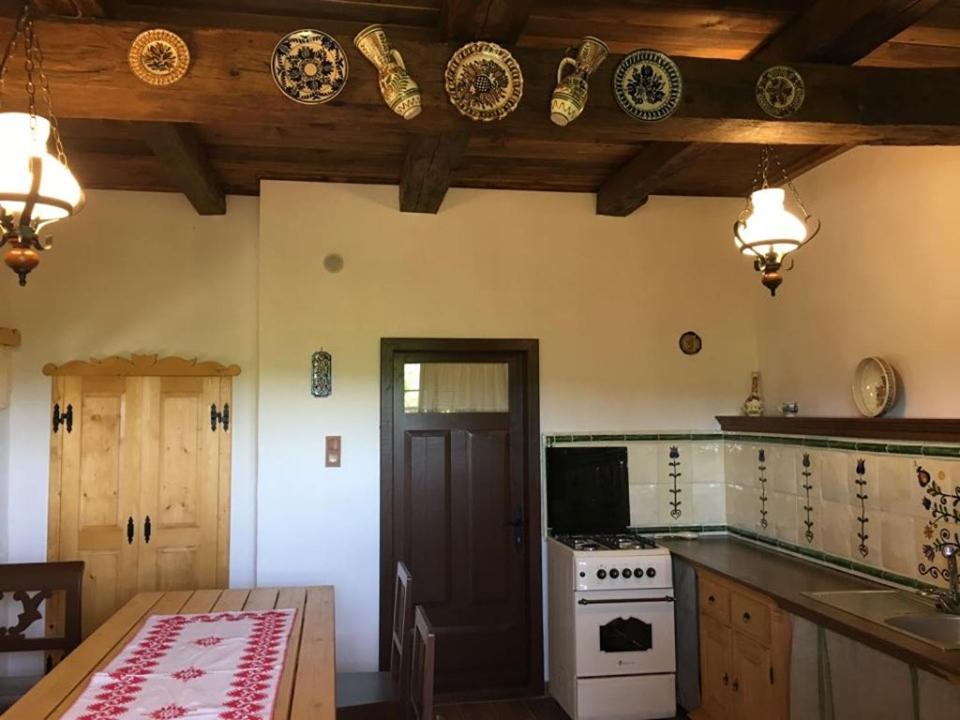 Miklós Lak - Housity