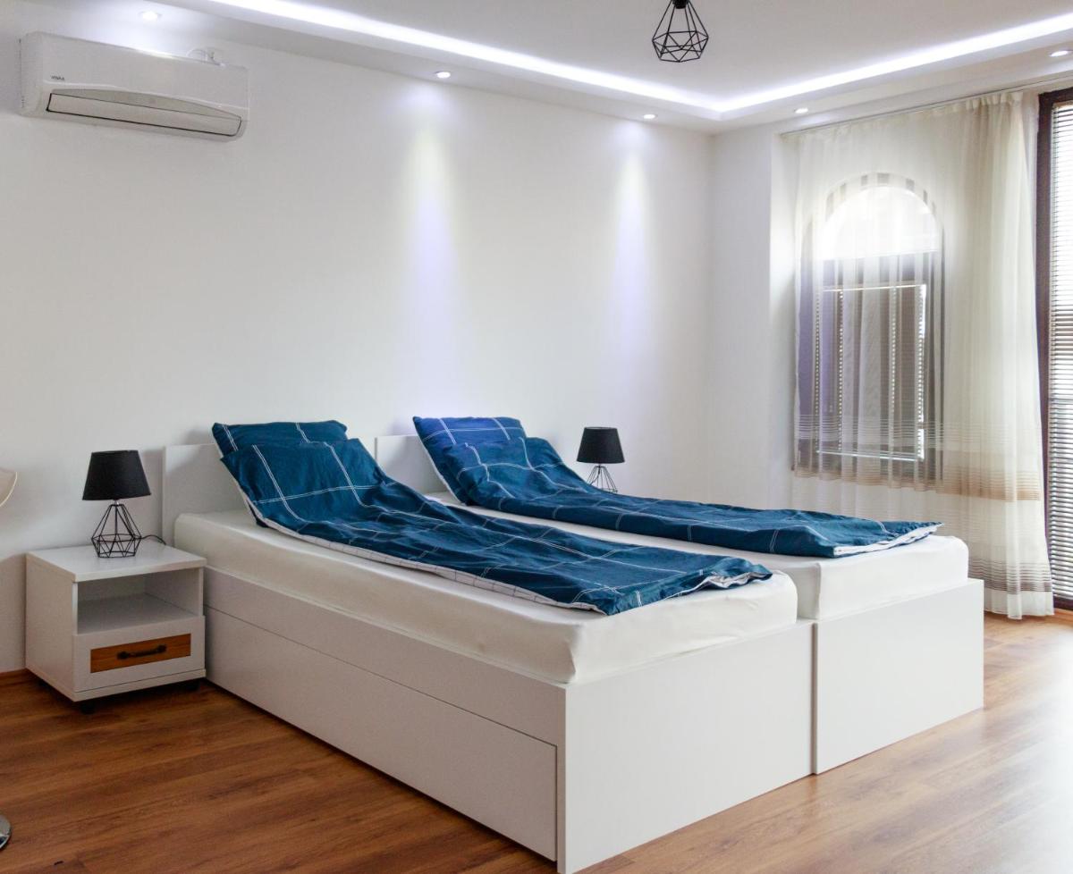 Ana's Apartments - Housity