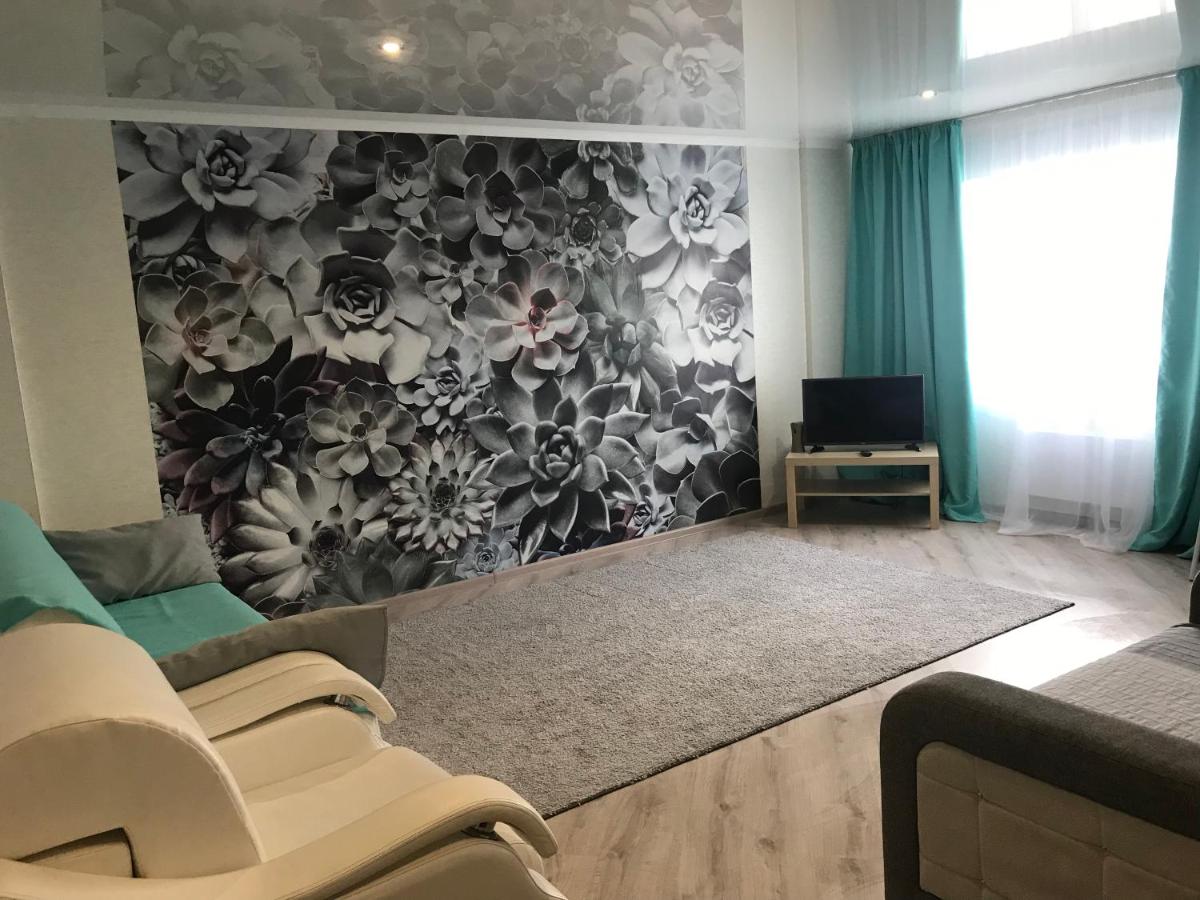 Apartment on Uskova - Housity