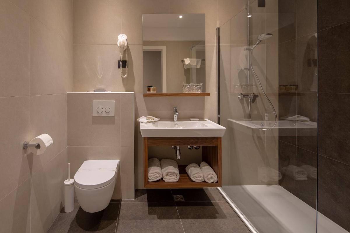 Corona B&B - Housity