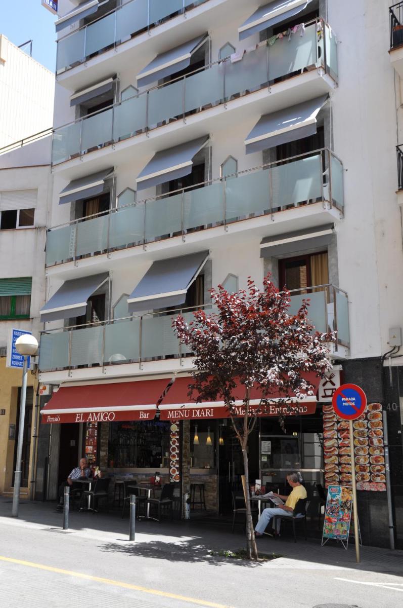 Hostal - Pensión El Amigo - Housity