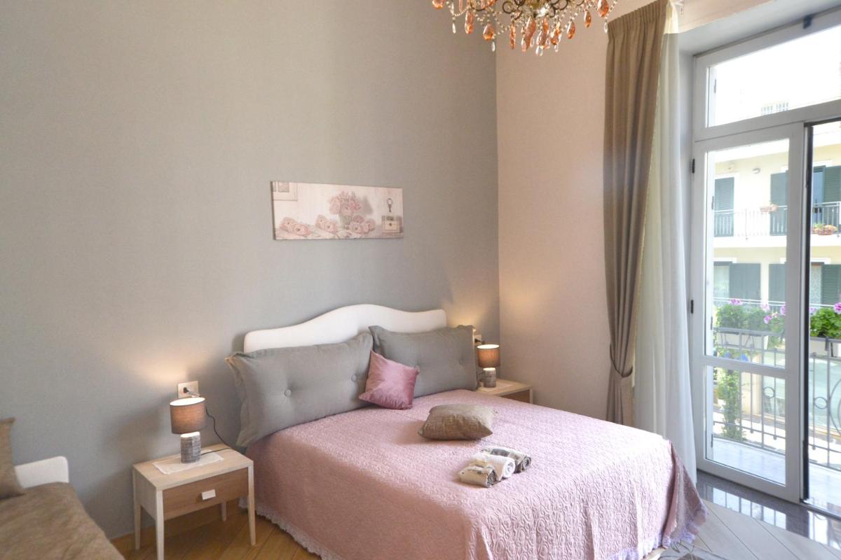 B&B VERZUS - Housity