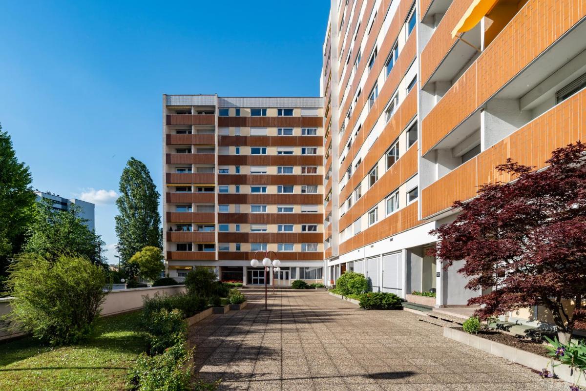 The Place-Studio - Hizvo