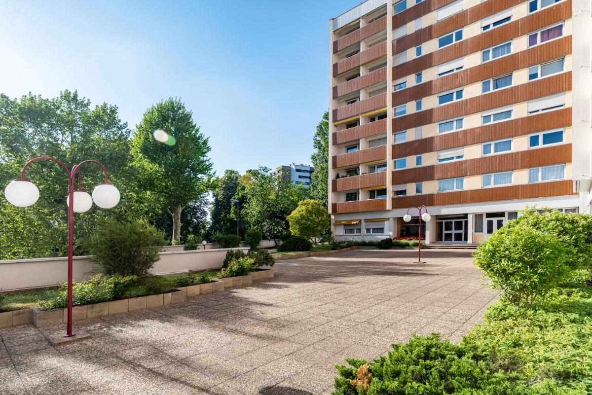 The Place-Studio - Hizvo