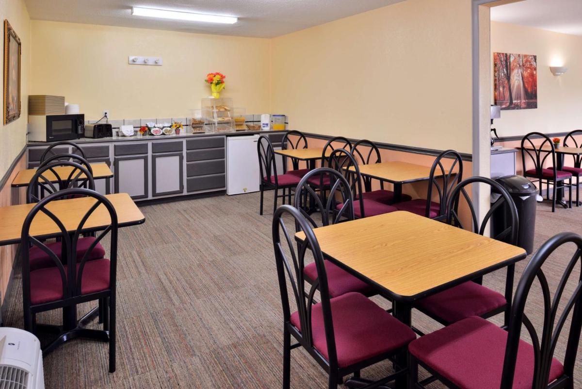 Americas Best Value Inn Knob Noster - Housity