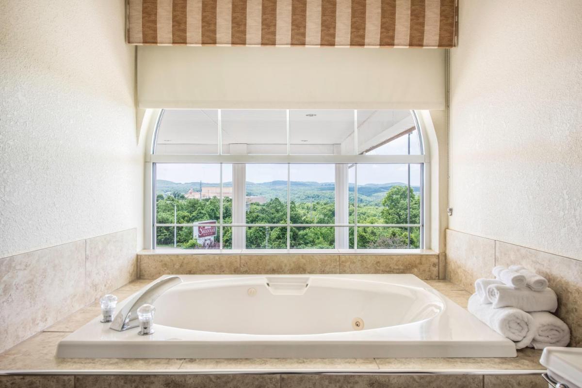 Savannah House Hotel - Housity
