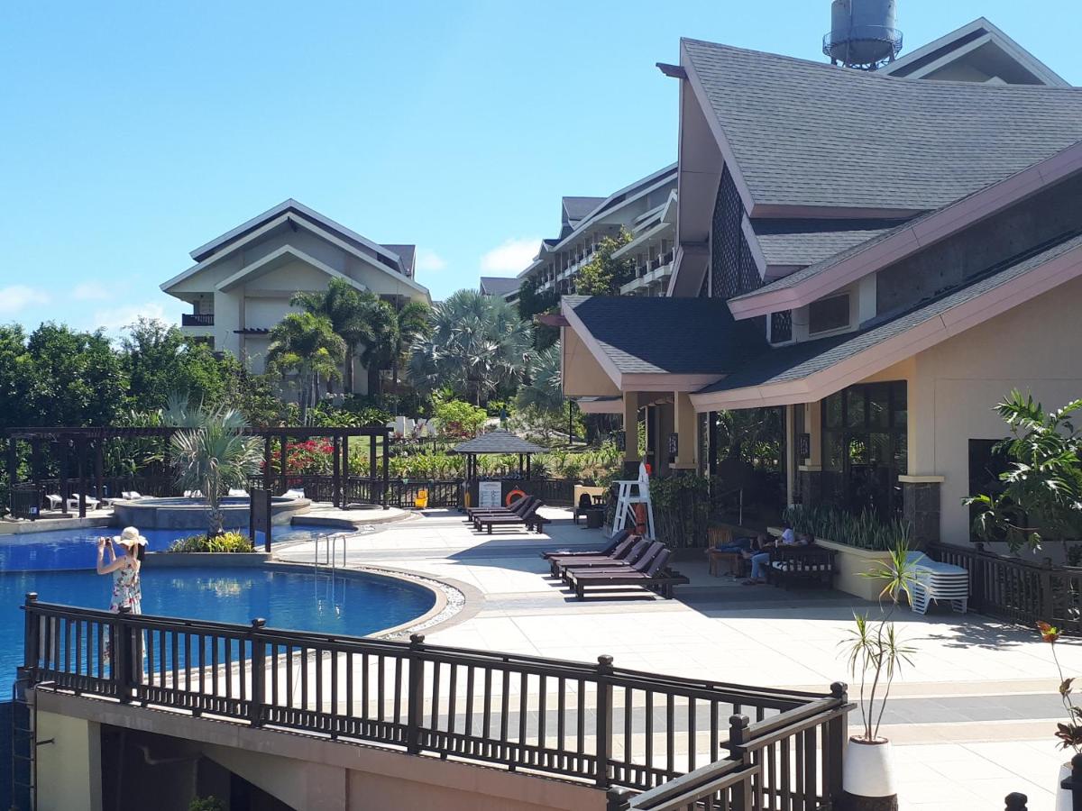 Unit 306 Alta Vista de Boracay by David - Housity
