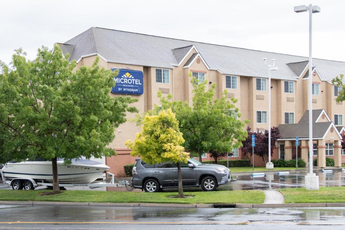 Microtel Inn & Suites Lodi - Housity