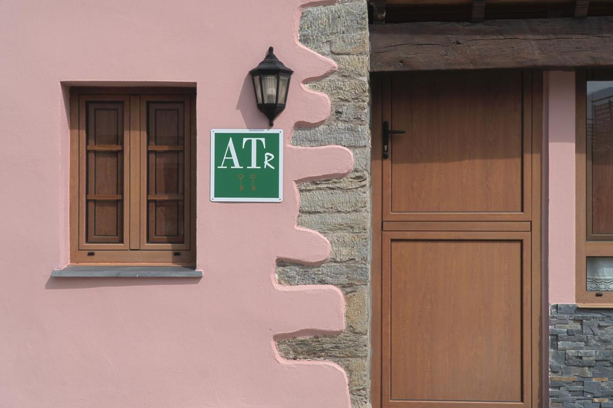 Apartamentos Rurales Caxila - Housity