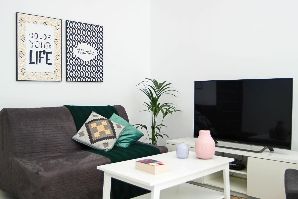Phaedrus Living: Seaside Luxury Flat Natalia House 102 - Housity