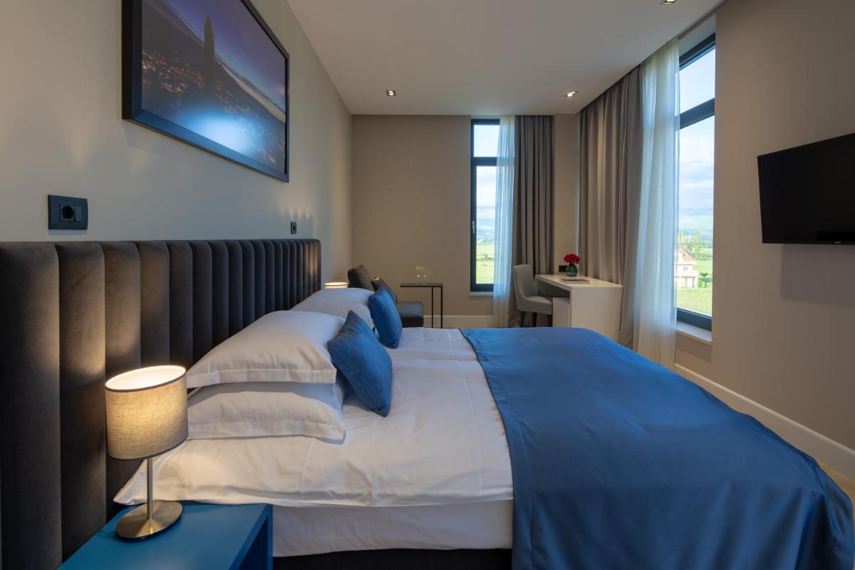 Corona B&B - Housity