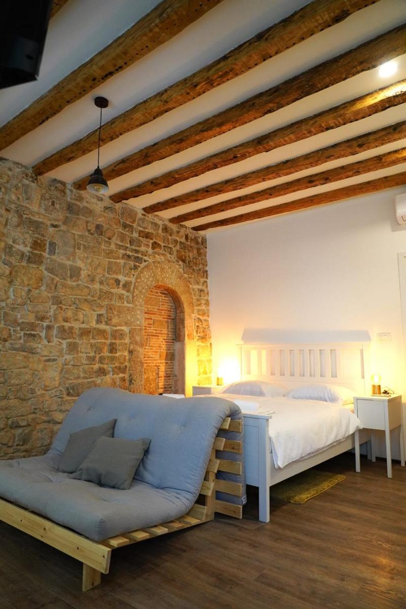 Romanic Palace - Housity