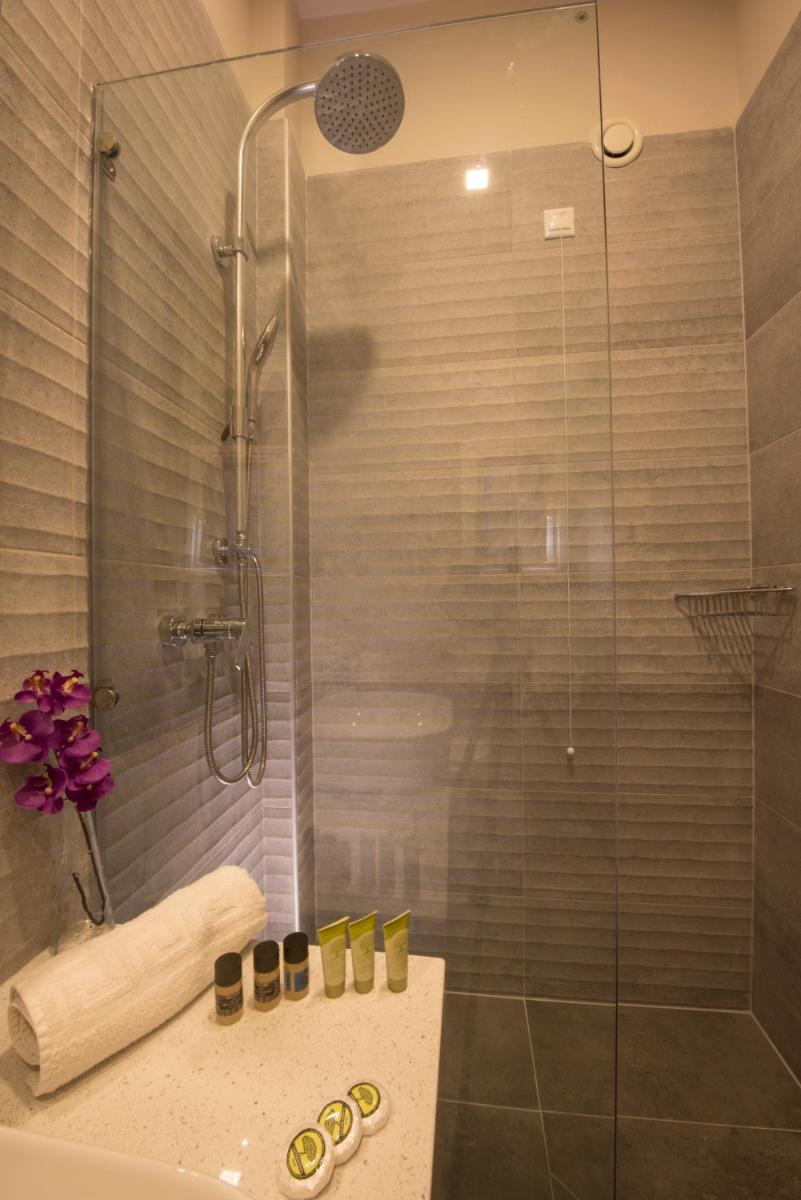 Filoxenia Hotel - Housity