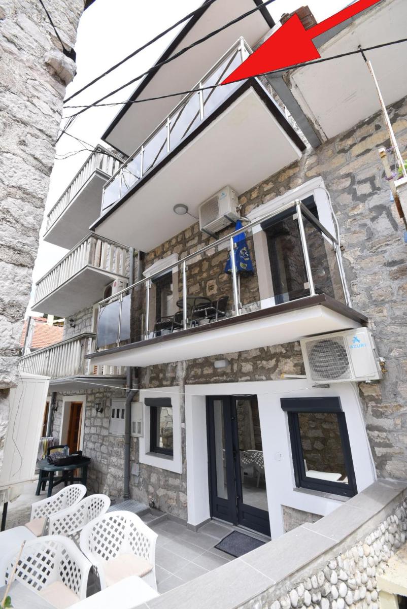 Apartment by the Sea - Housity