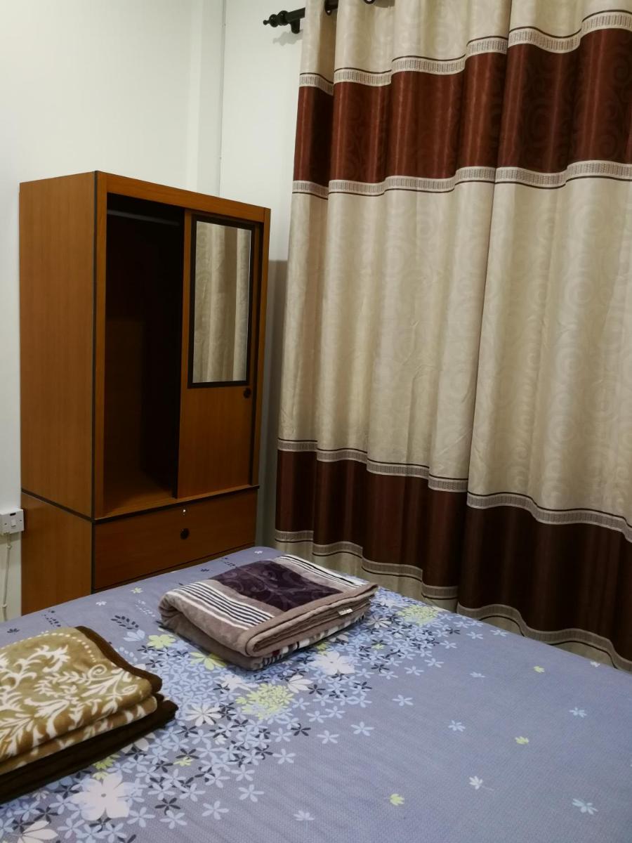 Address No 915, Lorong Uni Central 13, Taman Uni Central, Kuching Samarahan Expressway - Housity
