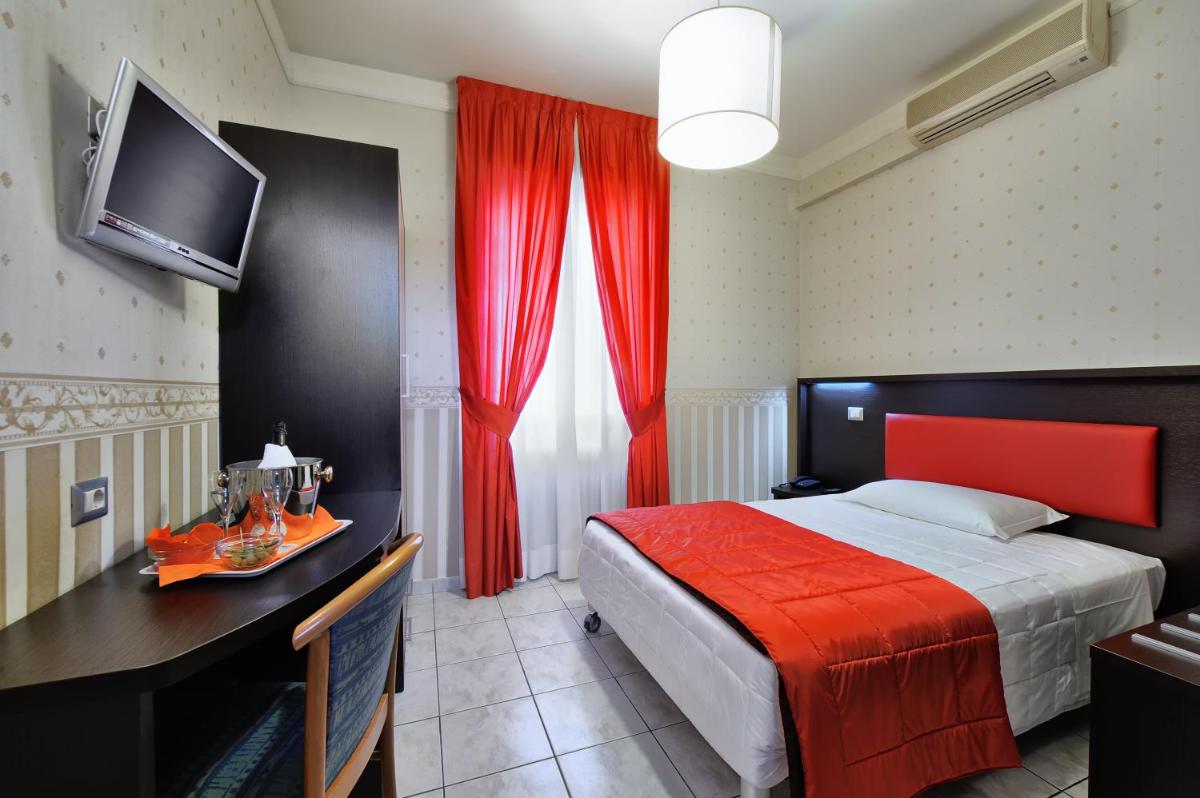 Hotel al Corso - Housity