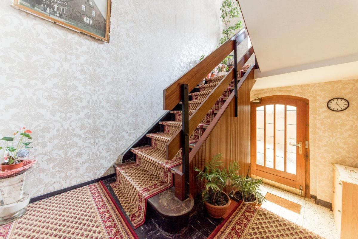 Private Rooms - Housity