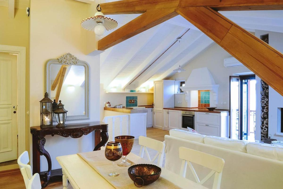 Nafsika Apartment by PaxosRetreats - Housity