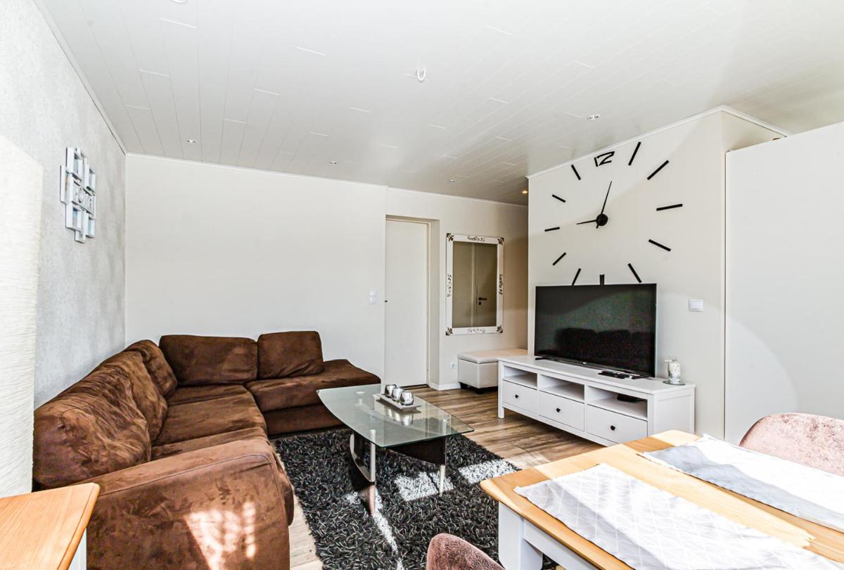 Majutus24/2 - Housity