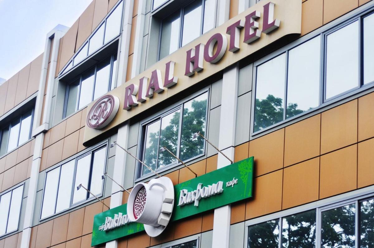 Hotel Rial - Housity