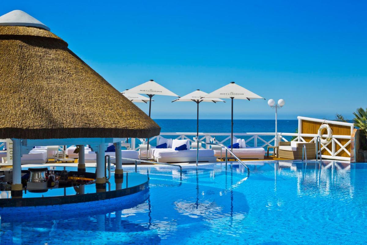 Piscina en o cerca de El Oceano Beach Hotel Adults only recommended