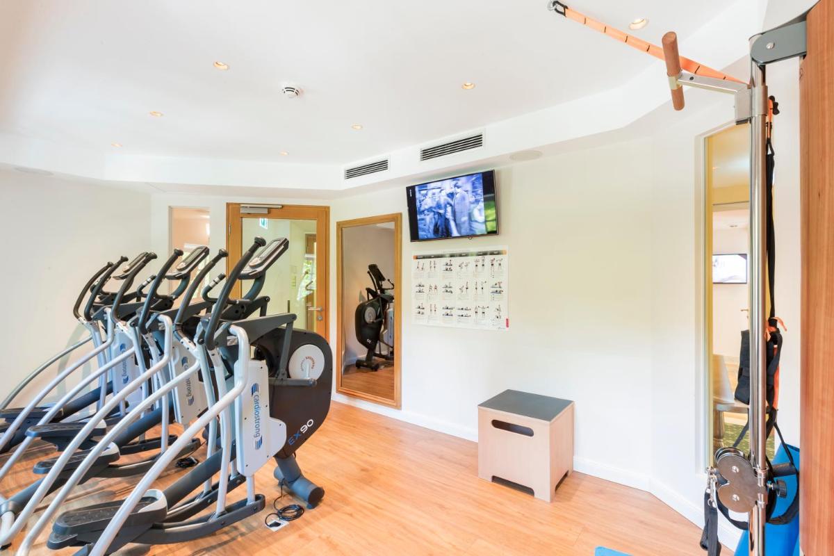 Das Fitnesscenter und/oder die Fitnesseinrichtungen in der Unterkunft Waldhaus Reinbek