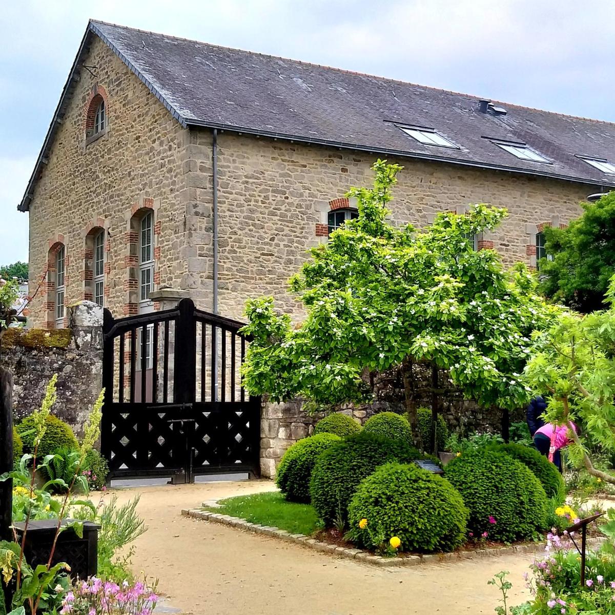 Jardin de l'établissement Hôtel Ginkgo - SPA Biloba