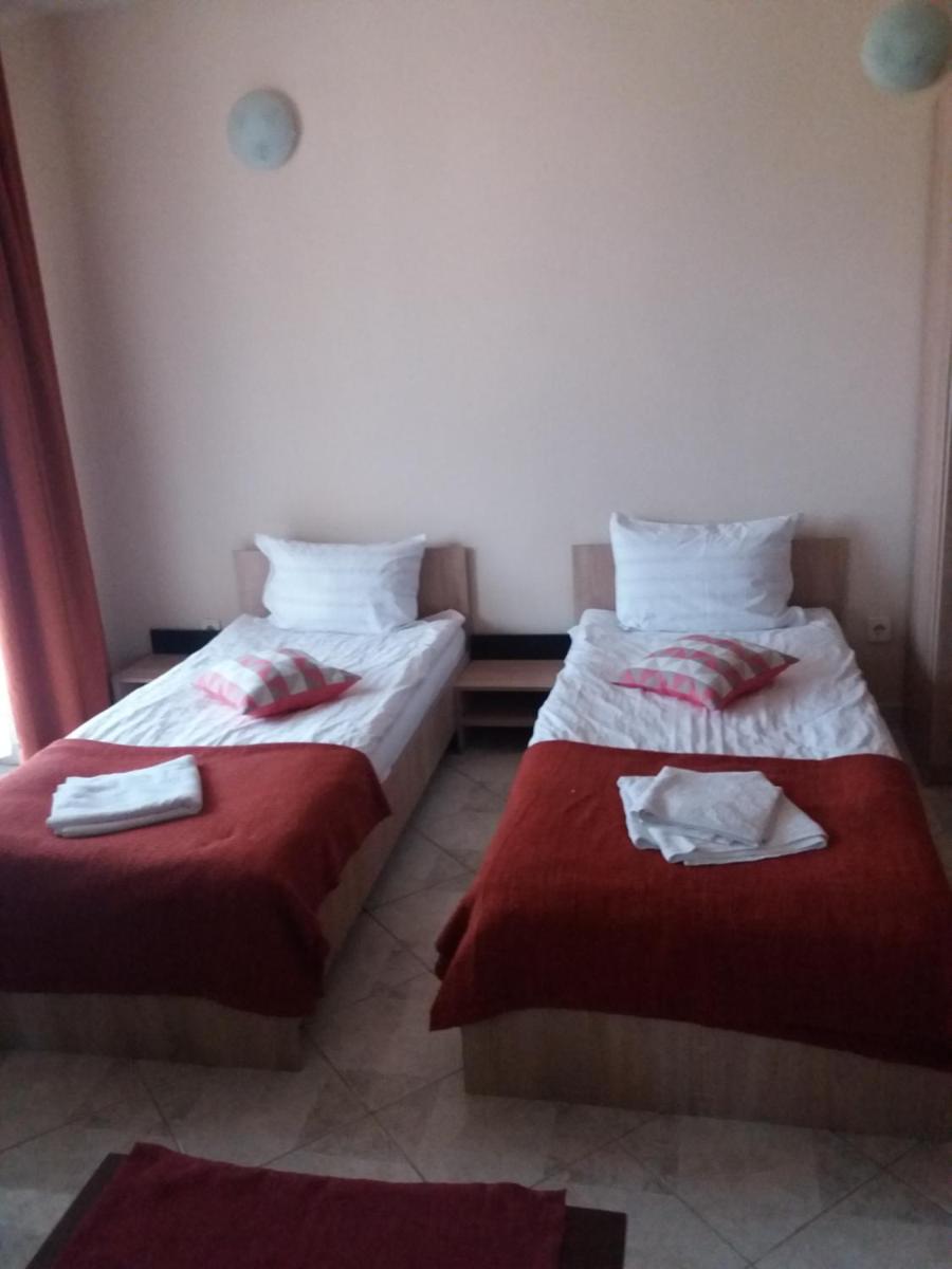 Cazare NEU-ARAD AUTOSTRADA - Housity