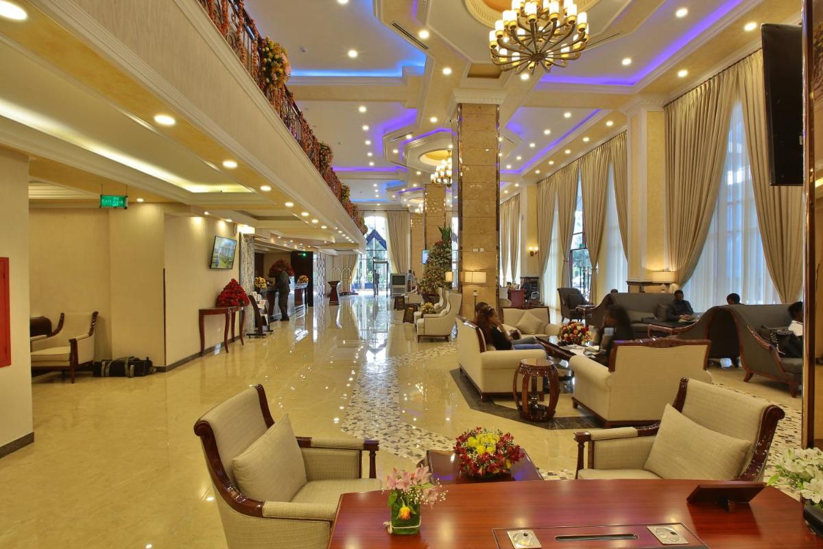 Sapphire Addis - Housity