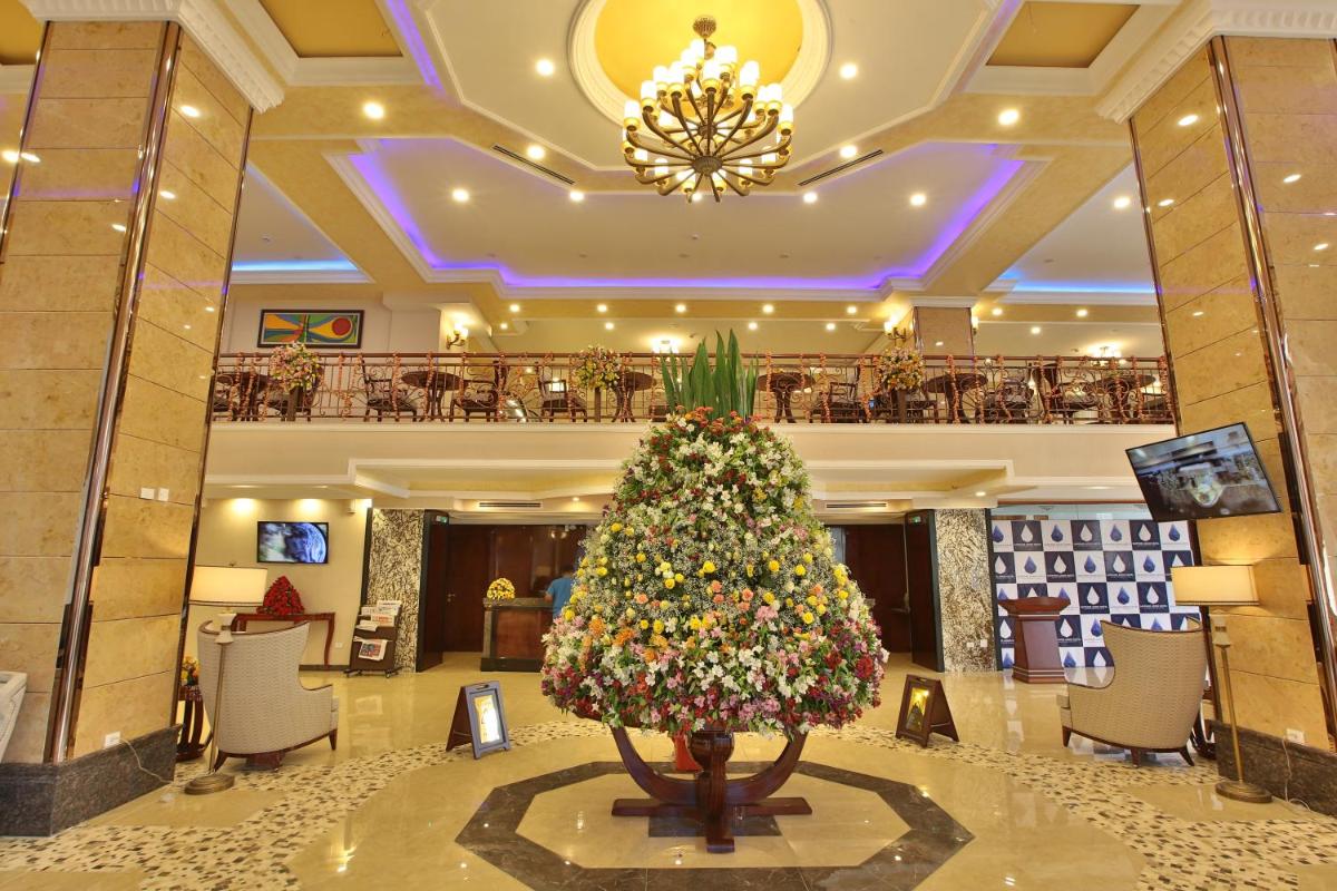Sapphire Addis - Housity