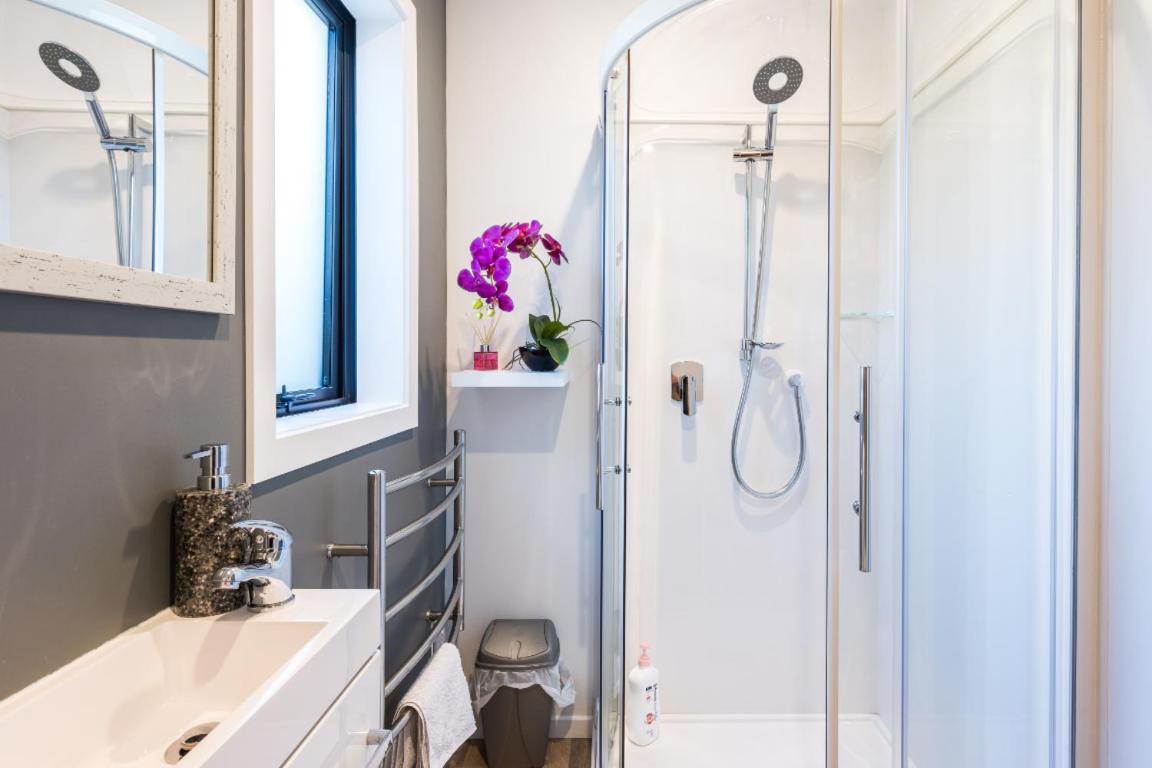 Suitetrails - Modern Private Apartment