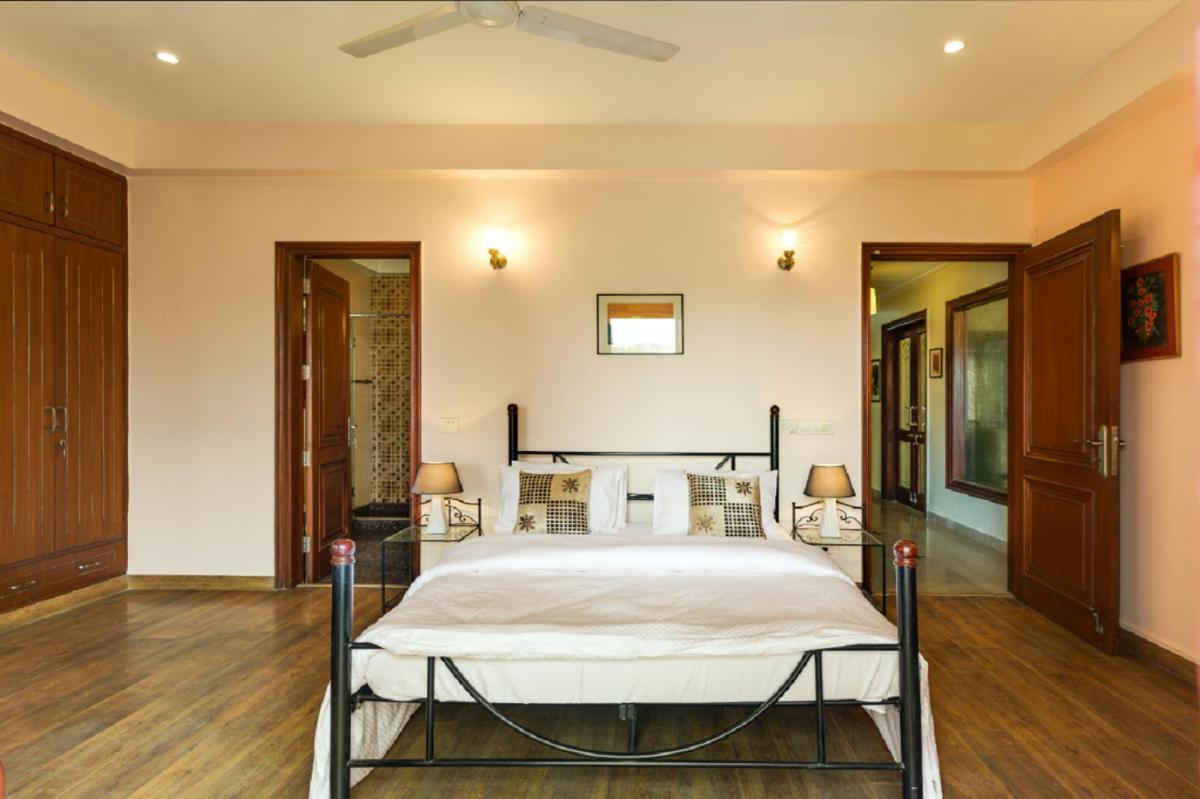 Hostie Aarna - 4BHK Independent Apartment at Kailash Colony, South Delhi - Housity