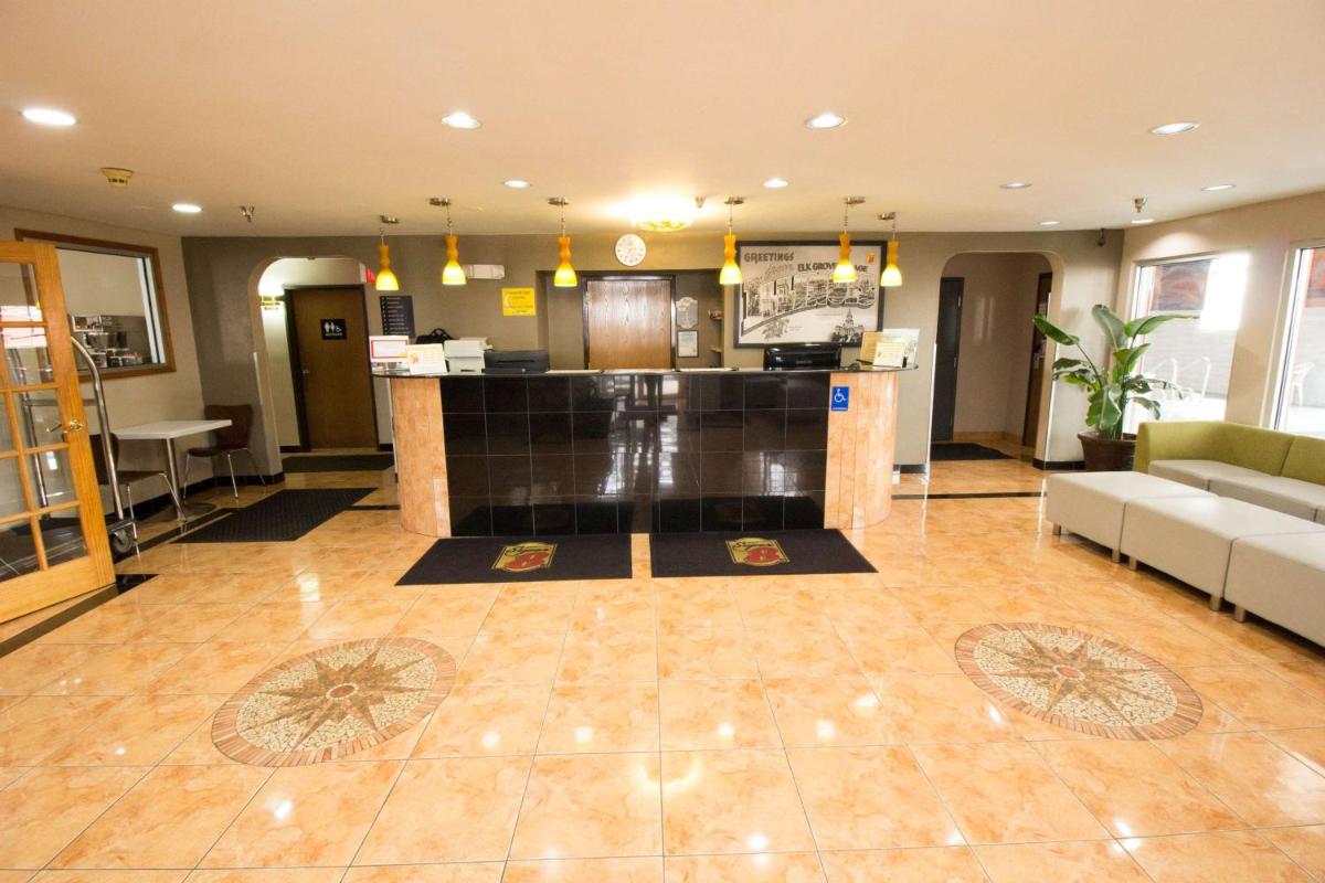 Super 8 by Wyndham Chicago O'Hare Airport - Housity