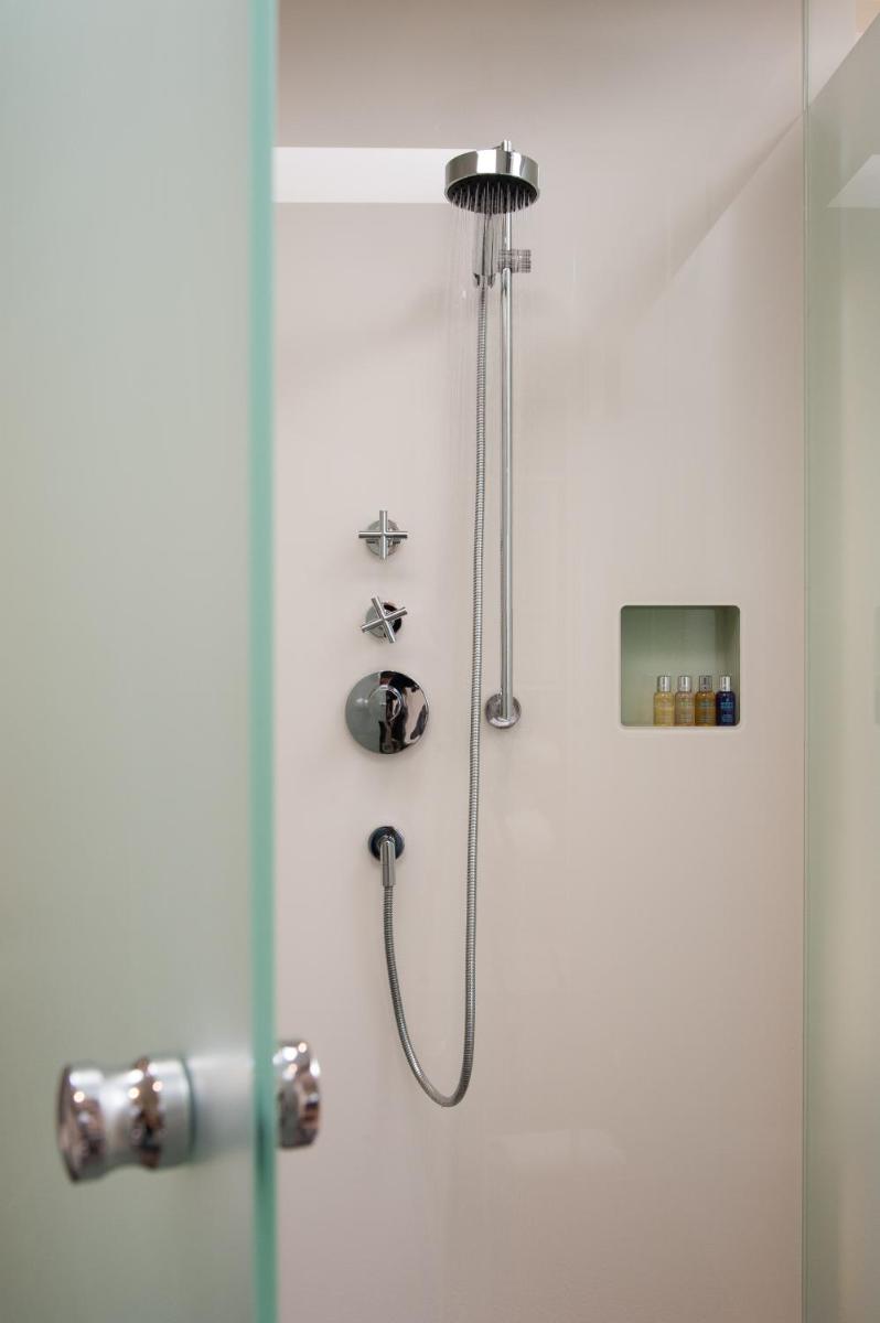 Ein Badezimmer in der Unterkunft Hotel Fährhaus