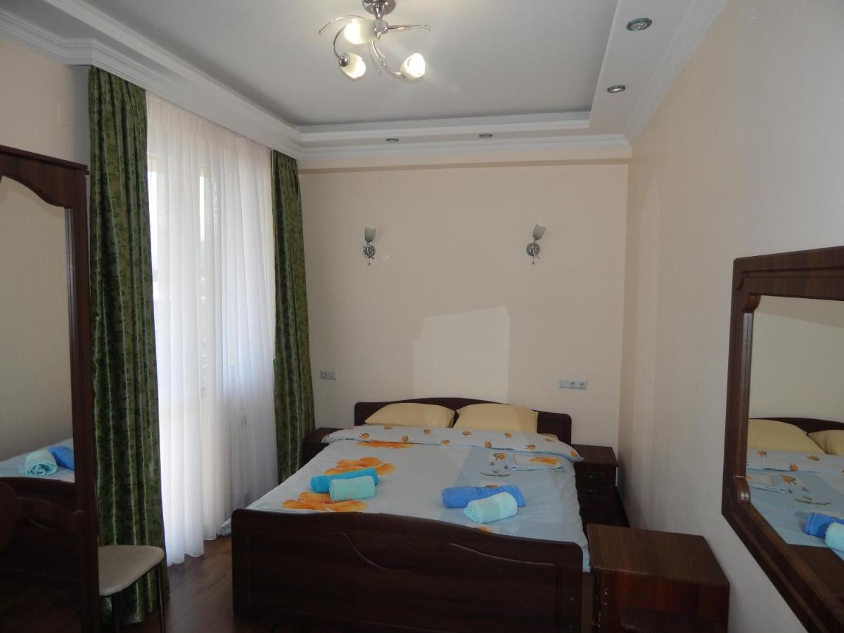 Apartment first line from Sea - Housity