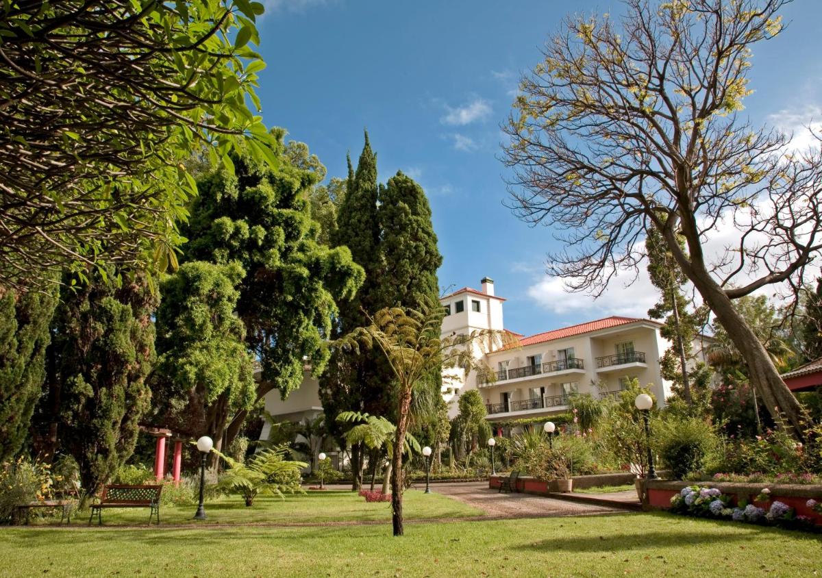 Um jardim no exterior de Quintinha Sao Joao Hotel & Spa