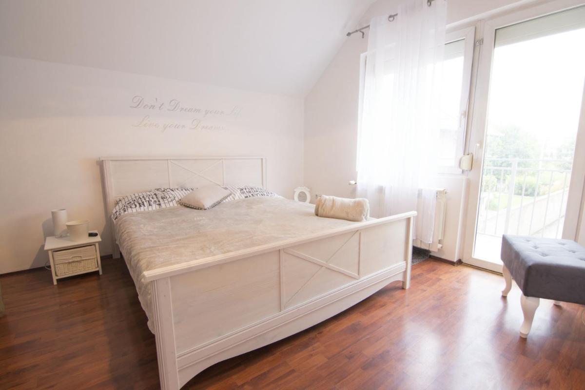 Dolce Casa - Housity